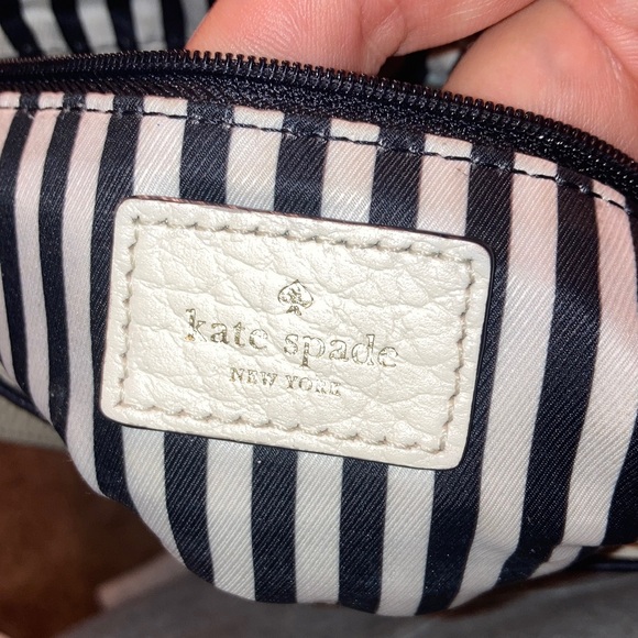 Kate spade Elegant Cream and Black pebbled Leather Shoulder Bag - Picture 8 of 8